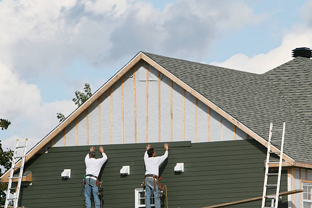 Professional Siding technician working in North Olmsted, OH